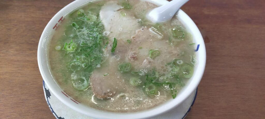 40年以上愛される博多とんこつラーメン「ふくちゃんラーメン 田隈本店」